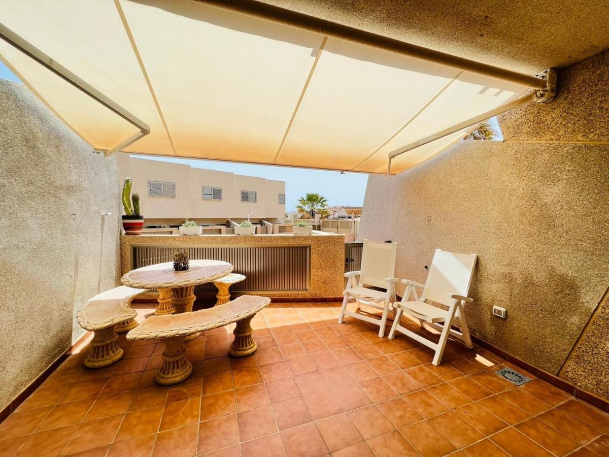 Apartamentos Vista Marina - El Medano Esterno foto
