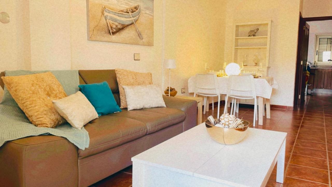 Apartamentos Vista Marina - El Medano Esterno foto