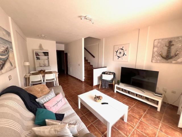 Apartamentos Vista Marina - El Medano Esterno foto